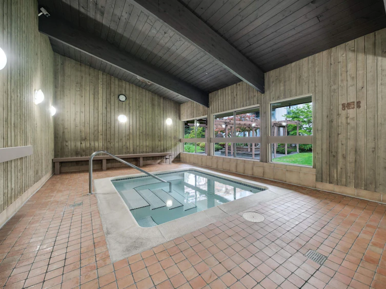 201-5645 Barker Avenue, Burnaby, BC, V5H 3Z5 - 18