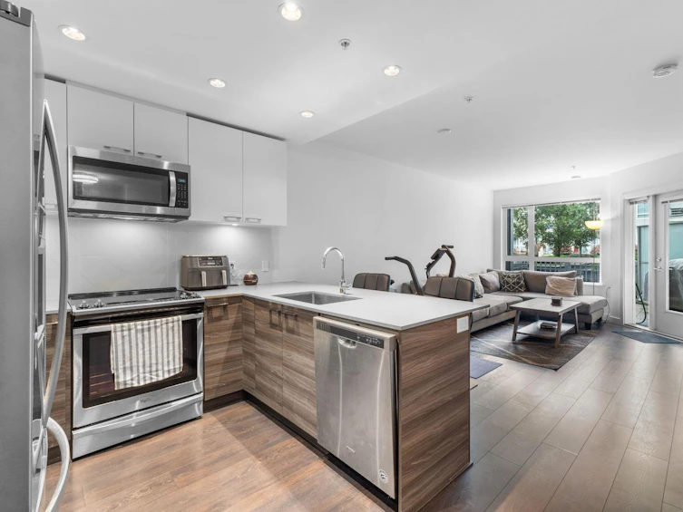 110-10603 140 Street, Surrey, BC, V3T 0M8 - 6