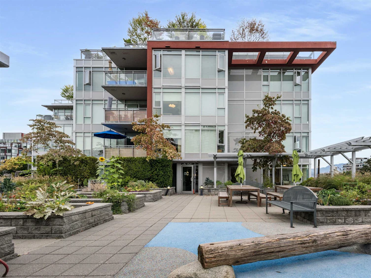 210-2321 Scotia Street, Vancouver, BC, V5T 0A8 - 23