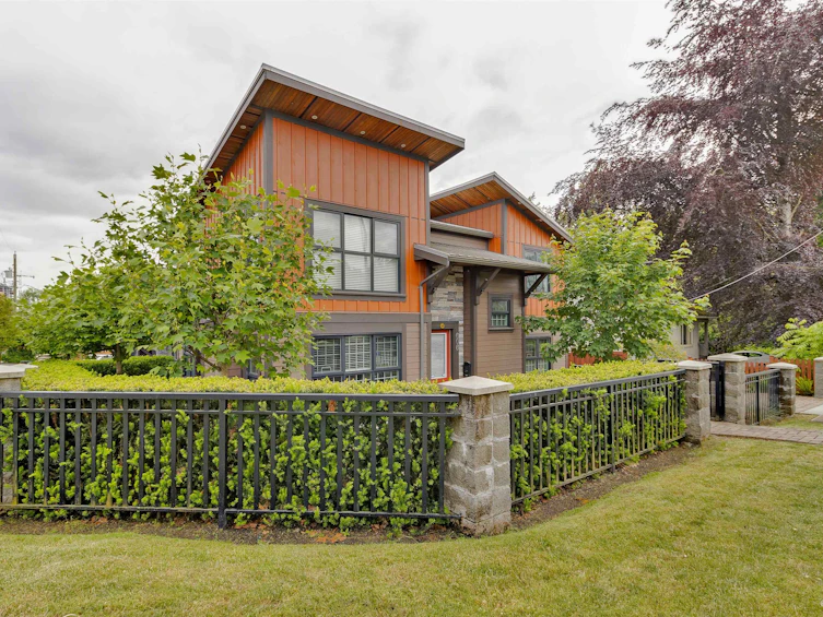 606 Alderson Avenue, Coquitlam, BC, V3K 1T3 - 3