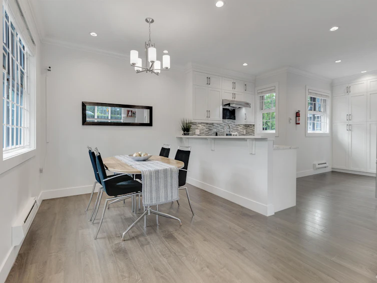 606 Alderson Avenue, Coquitlam, BC, V3K 1T3 - 12
