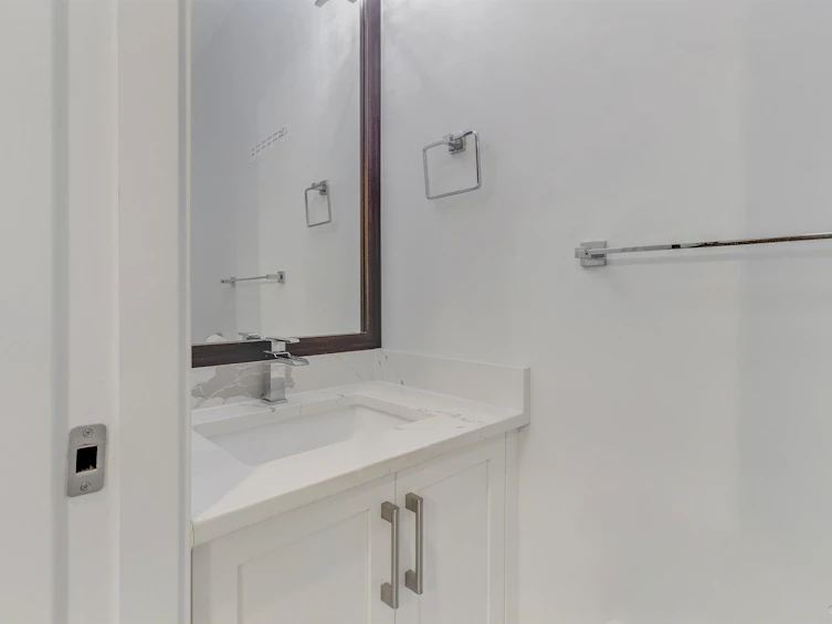 606 Alderson Avenue, Coquitlam, BC, V3K 1T3 - 15