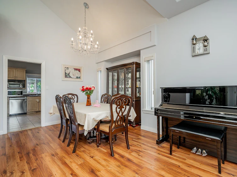 8538 168 Street, Surrey, BC, V4N 5A3 - 6