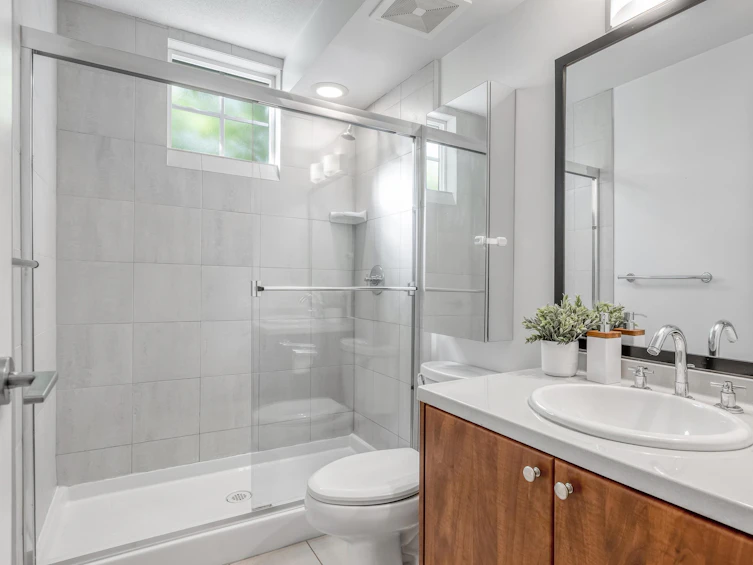 2778 Alma Street, Vancouver, BC, V6R 3S4 - 15