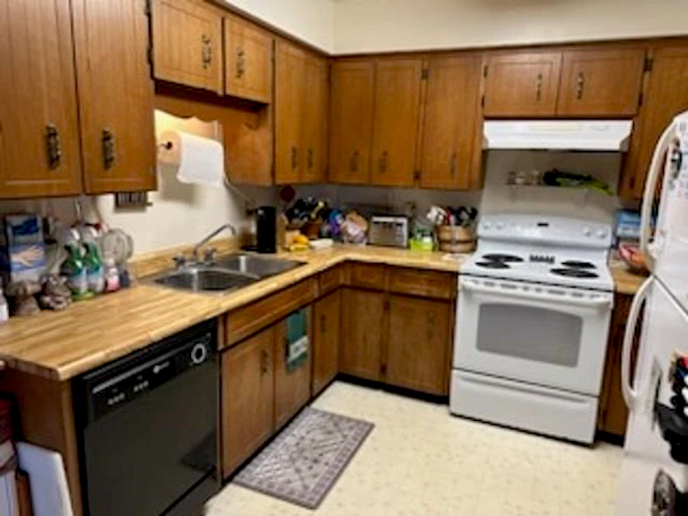 2-32925 George Ferguson, Abbotsford, BC, V2S 6Z9 - 5
