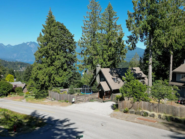 964 Village Drive, Bowen Island, BC, V0N 1G2 - 7