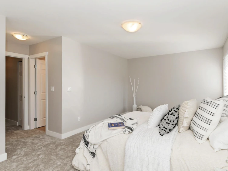 16648 60, Surrey, BC, V3S 1S9 - 16