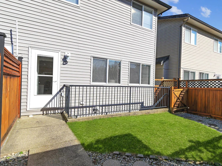 16648 60, Surrey, BC, V3S 1S9 - 26