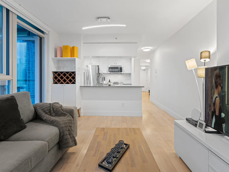 2101-1033 Marinaside Crescent, Vancouver, BC, V6Z 3A3 - 2