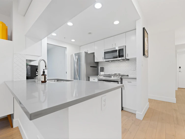 2101-1033 Marinaside Crescent, Vancouver, BC, V6Z 3A3 - 7