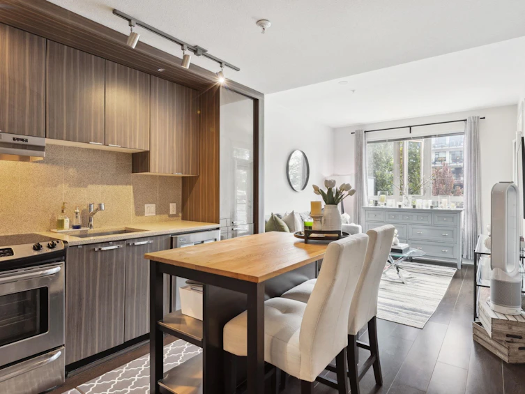 216-733 W 14th Street, North Vancouver, BC, V7M 0C6 - 12
