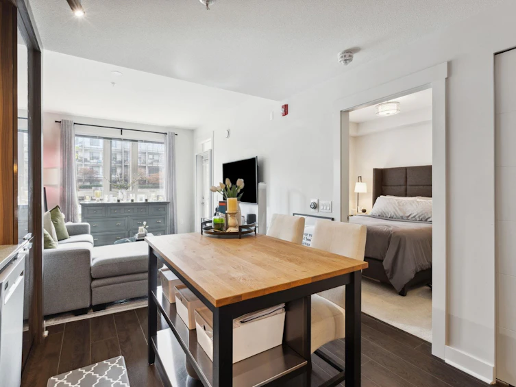 216-733 W 14th Street, North Vancouver, BC, V7M 0C6 - 13