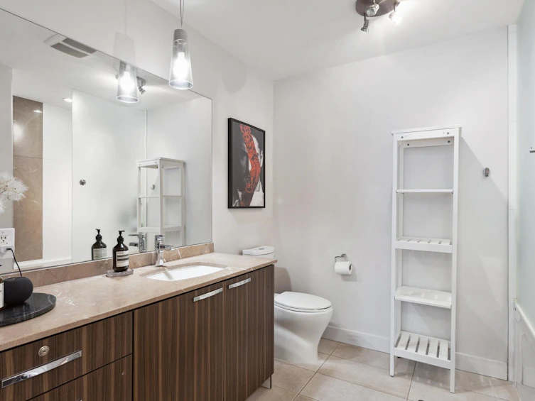 216-733 W 14th Street, North Vancouver, BC, V7M 0C6 - 21