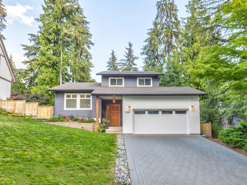 1331 Charter Hill Drive, Coquitlam BC V3E 1P1