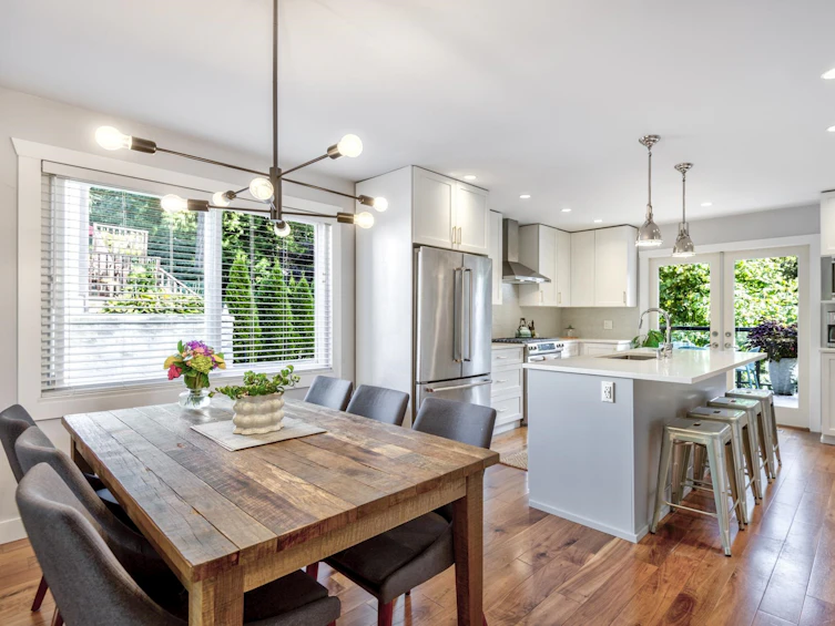1331 Charter Hill Drive, Coquitlam, BC, V3E 1P1 - 10