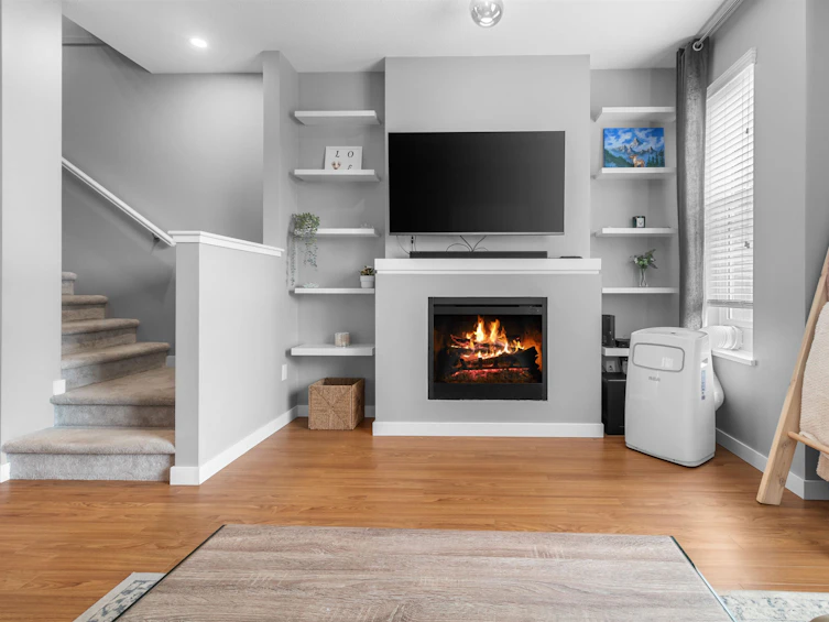 29-7938 209, Langley, BC, V2Y 0K1 - 2