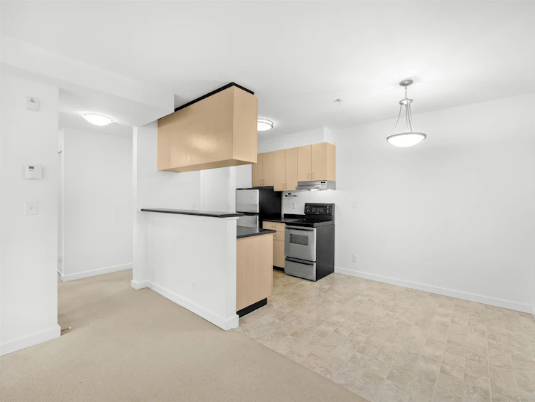 302-1033 St. Georges Avenue, North Vancouver, BC, V7L 3H5 - 3