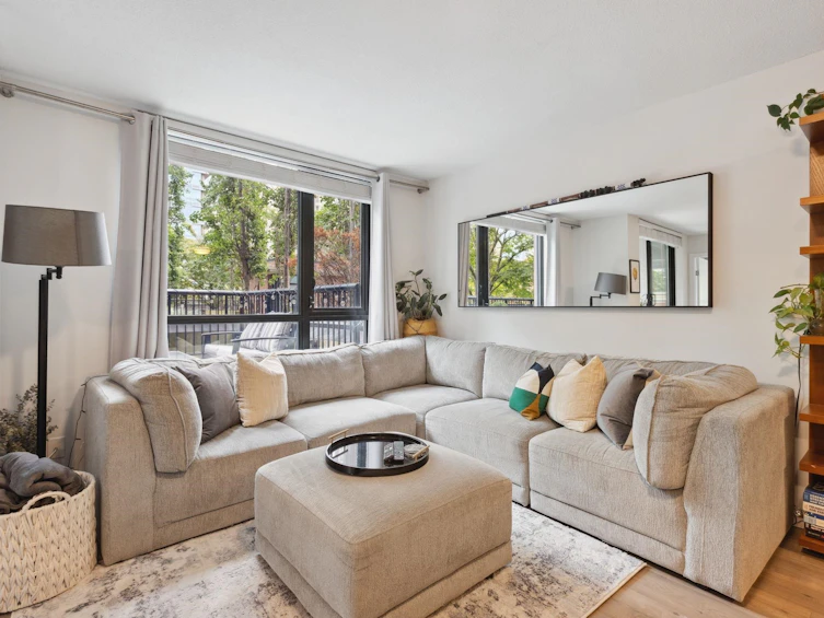 404-928 Homer Street, Vancouver, BC, V6B 1T7 - 2