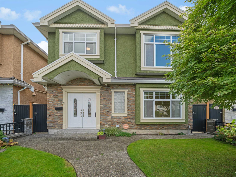 2842 E 21st Avenue, Vancouver BC V5M 2W4