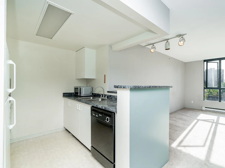 207-838 Agnes Street, New Westminster, BC, V3M 6R3 - 7