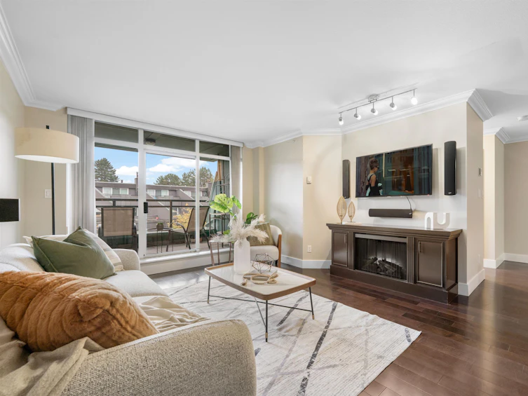 404-2665 W Broadway Street, Vancouver, BC, V6K 2G2 - 2