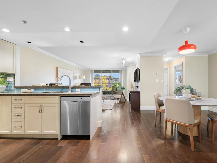 404-2665 W Broadway Street, Vancouver, BC, V6K 2G2 - 13