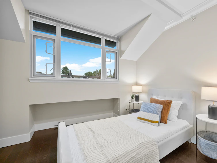 404-2665 W Broadway Street, Vancouver, BC, V6K 2G2 - 23