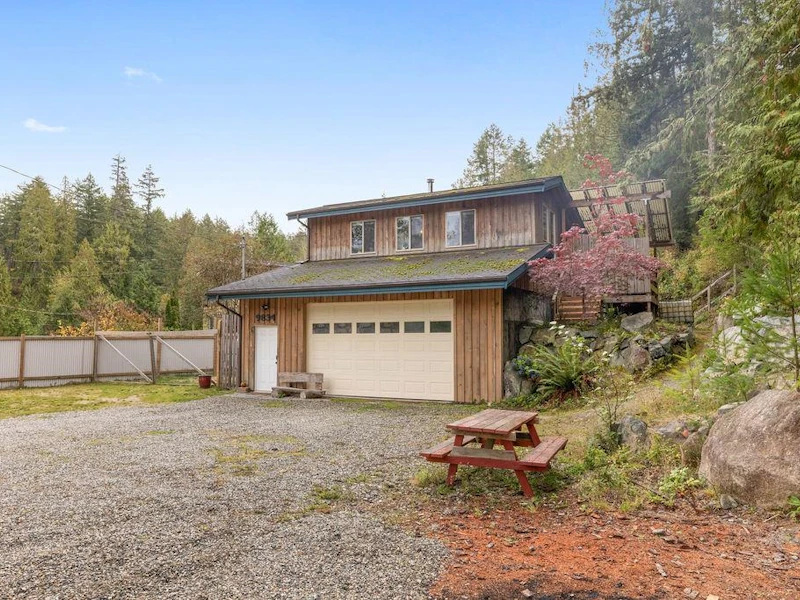 9834 Mckenzie Road, Secret Cove BC
