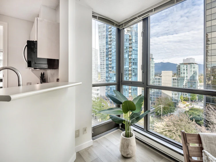 710-1367 Alberni Street, Vancouver, BC, V6E 4R9 - 10