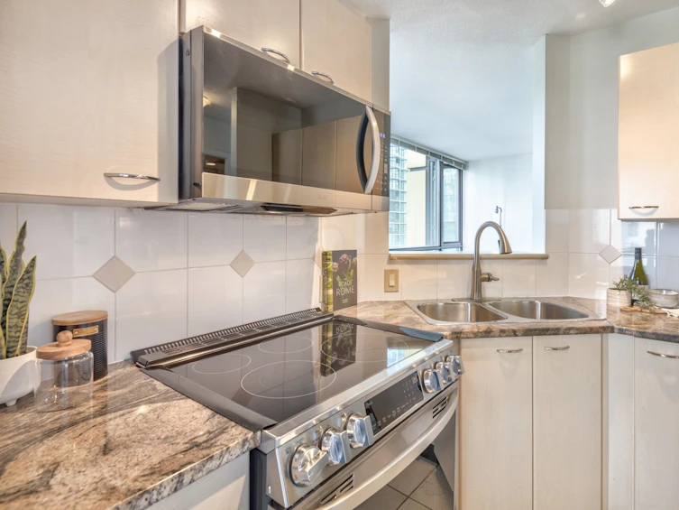 710-1367 Alberni Street, Vancouver, BC, V6E 4R9 - 16