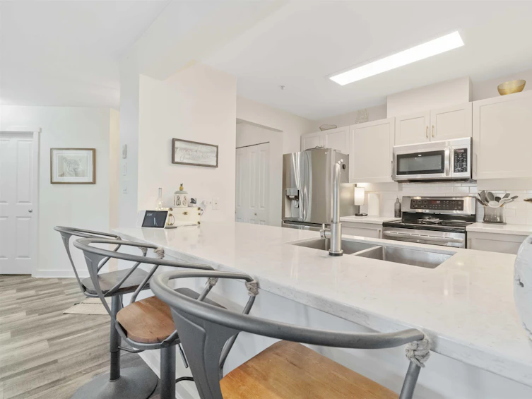 308-15 Smokey Smith Place, New Westminster, BC, V3L 5V7 - 16