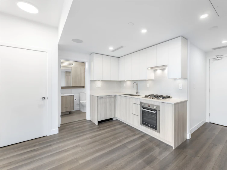 1304-901 Lougheed Highway, Coquitlam, BC, V3K 3T3 - 3