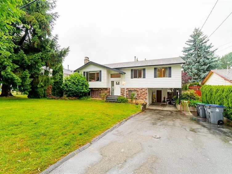 14335 Gladstone Drive, Surrey, BC, V3R 6W6 - 2