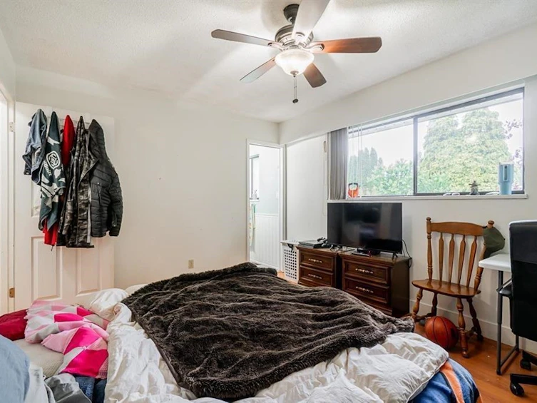 14335 Gladstone Drive, Surrey, BC, V3R 6W6 - 4