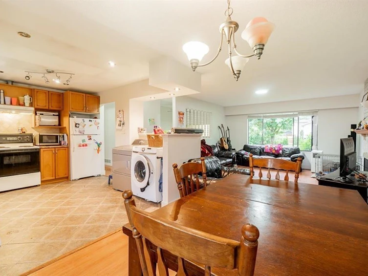 14335 Gladstone Drive, Surrey, BC, V3R 6W6 - 14