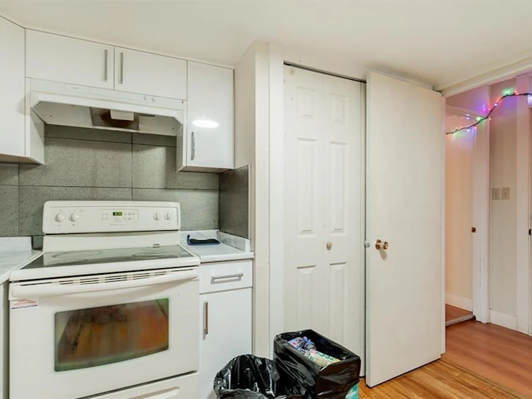14335 Gladstone Drive, Surrey, BC, V3R 6W6 - 19