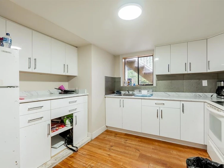 14335 Gladstone Drive, Surrey, BC, V3R 6W6 - 22