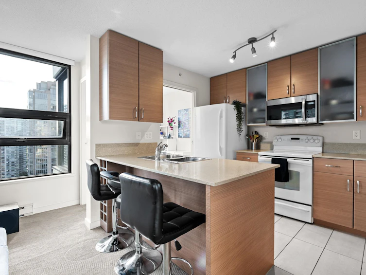 1905-977 Mainland Street, Vancouver, BC, V6B 1T2 - 10