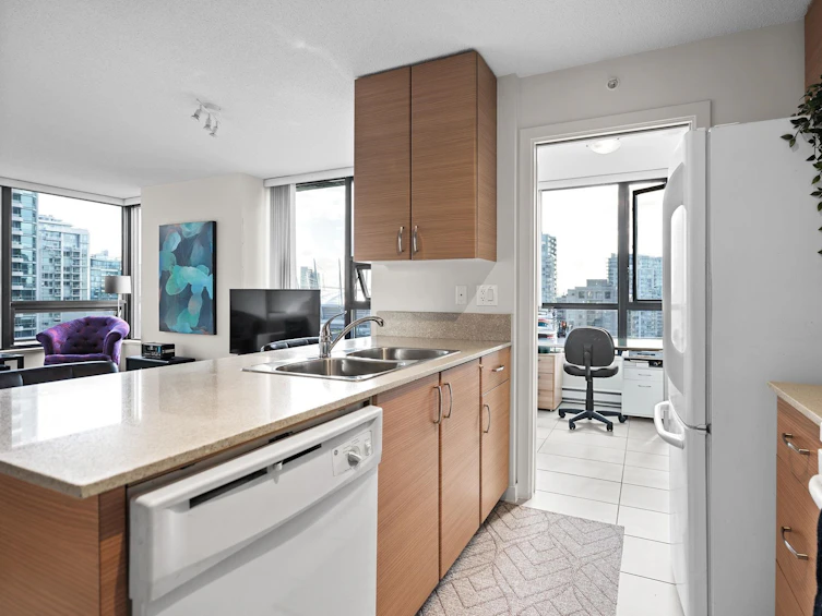 1905-977 Mainland Street, Vancouver, BC, V6B 1T2 - 12