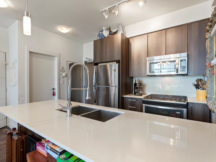 430-7088 14th Avenue, Burnaby, BC, V3N 0E7 - 9