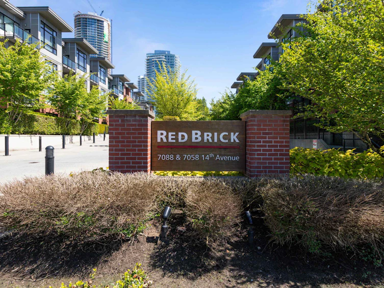 430-7088 14th Avenue, Burnaby, BC, V3N 0E7 - 17