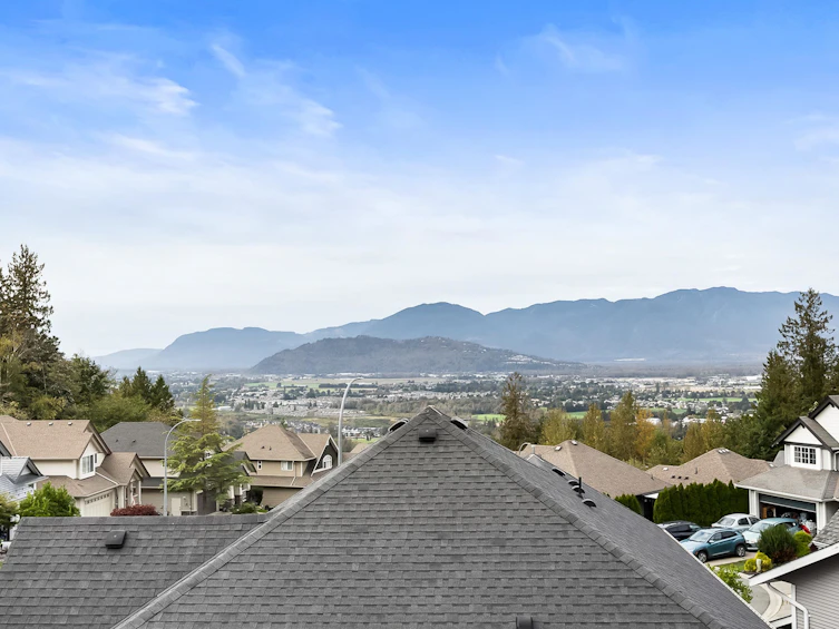 5695 Kestrel Drive, Chilliwack, BC, V2R 0E7 - 2
