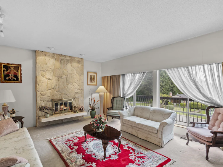 4221 Barker Avenue, Burnaby, BC, V5G 3C3 - 2