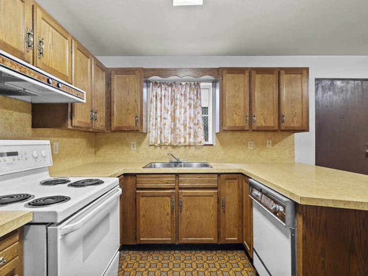 4221 Barker Avenue, Burnaby, BC, V5G 3C3 - 18