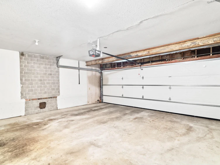4221 Barker Avenue, Burnaby, BC, V5G 3C3 - 25