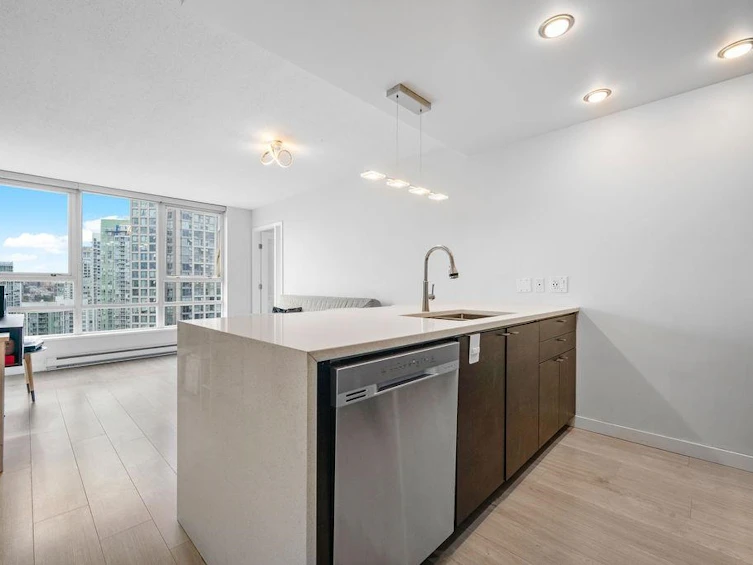 2311-939 Expo Boulevard, Vancouver, BC, V6Z 3G7 - 3