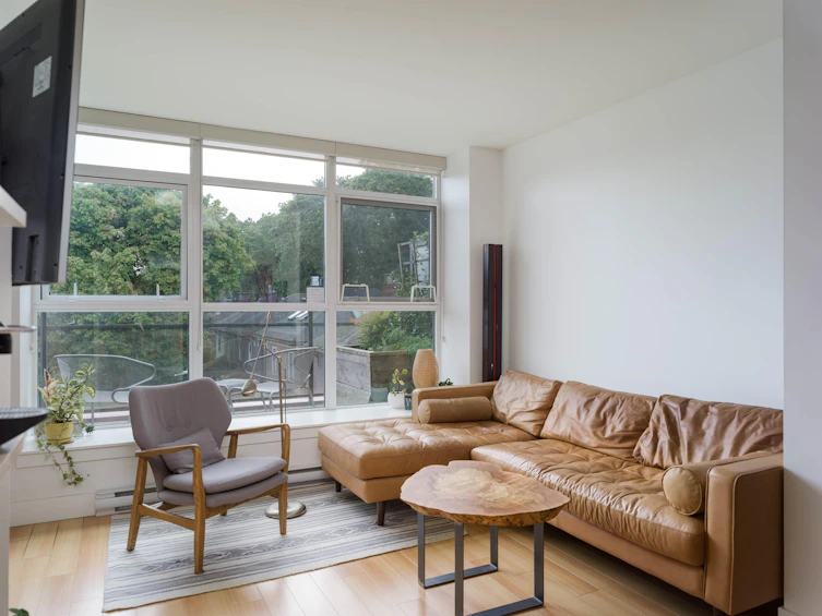 309-2250 Commercial Drive, Vancouver, BC, V5N 5P9 - 2