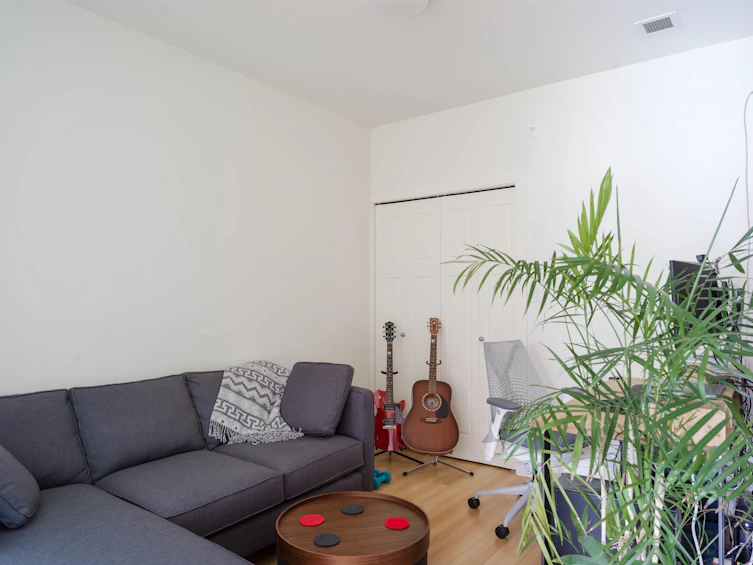 309-2250 Commercial Drive, Vancouver, BC, V5N 5P9 - 9