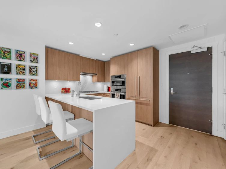 302-2707 Library Lane, North Vancouver, BC, V7J 0C6 - 5