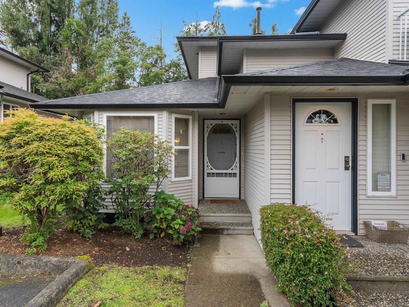 8 - 34332 Maclure Road, Abbotsford BC V2S 7S8